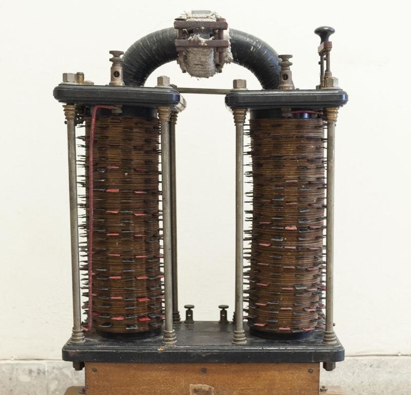 Collezione di strumenti elettrici di Ingegneria